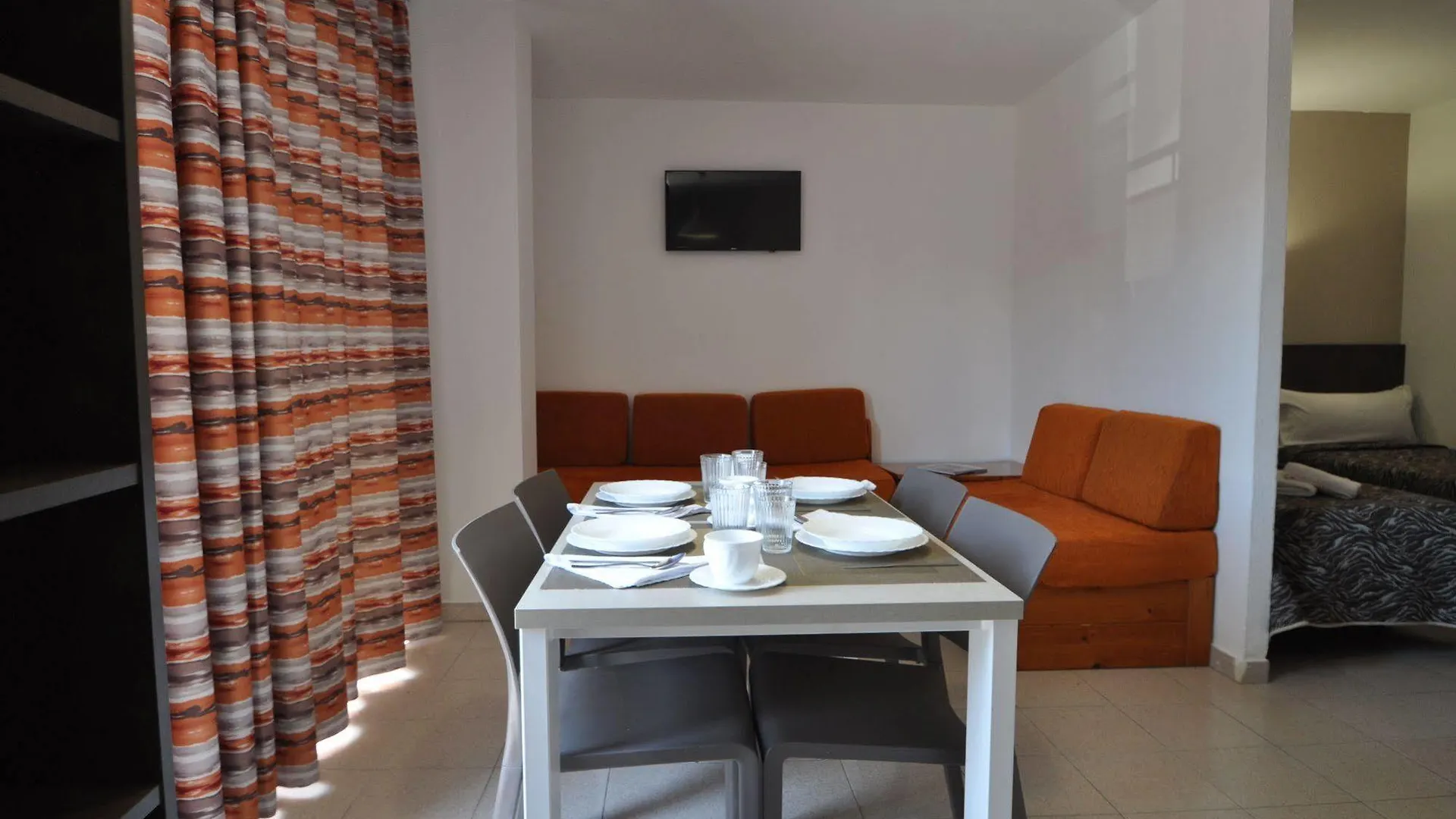 Aparthotel Safari Calella