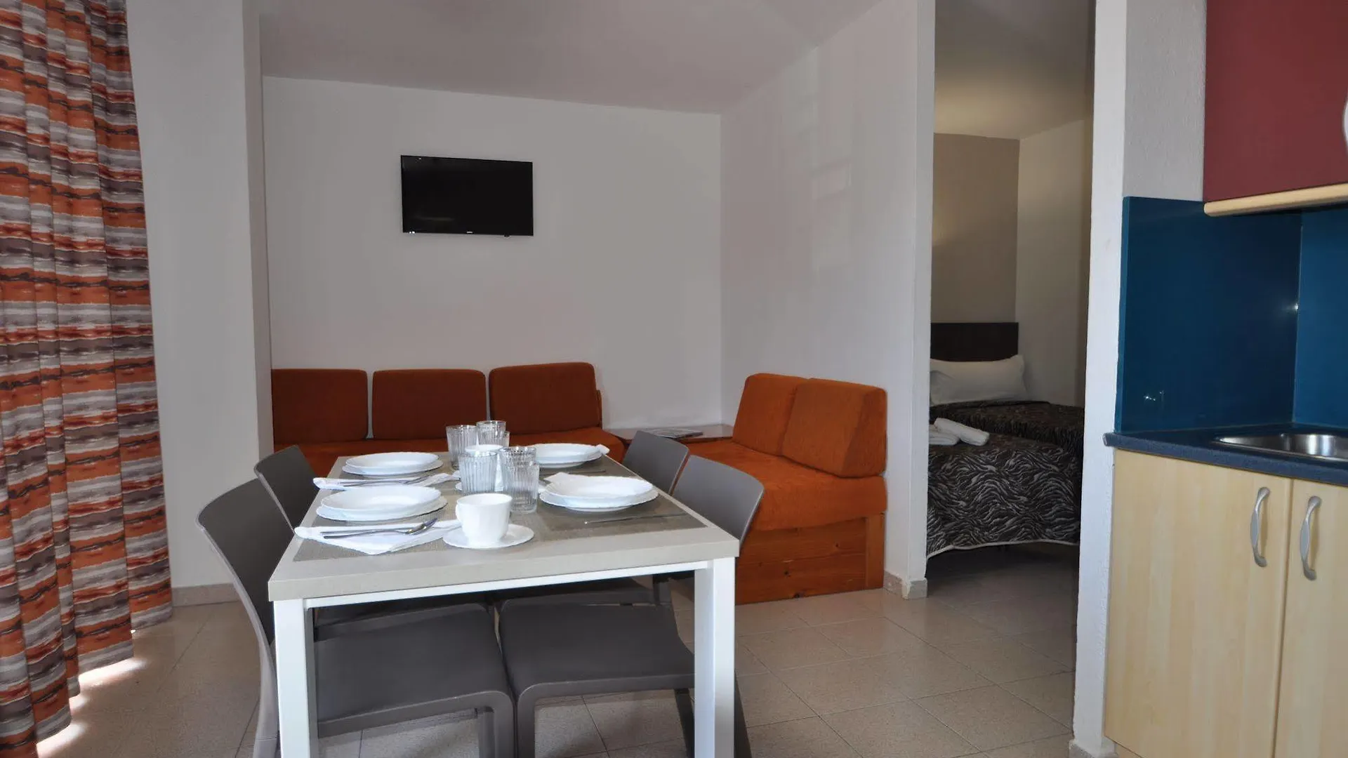Aparthotel Safari Calella