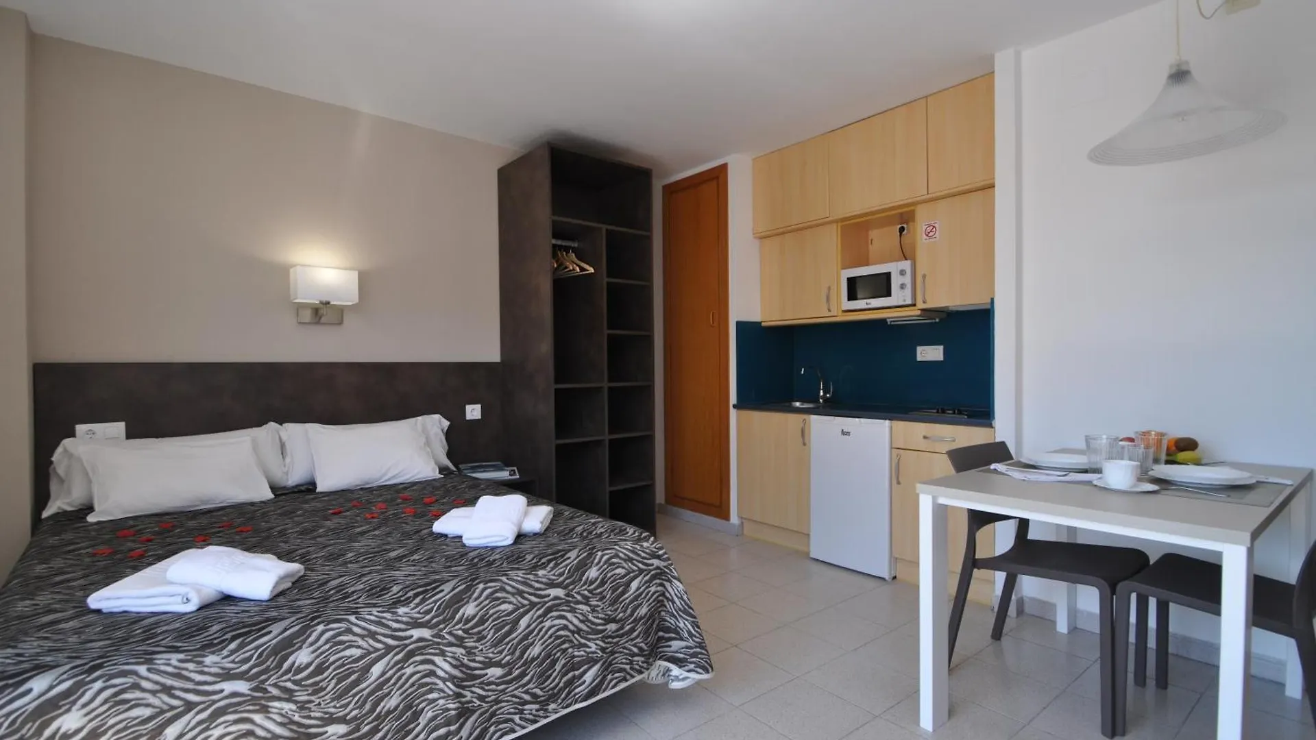 Aparthotel Safari Calella